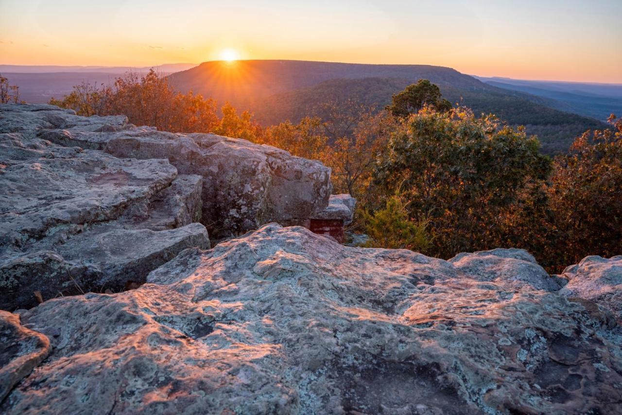 Nebo'S Foot, Hiking And Biking Escape With Game Shed Villa Dardanelle Exterior photo